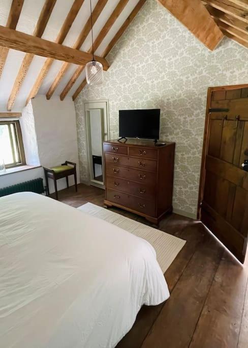 Former Corn Mill Cottage On The North Wales Coast Talacre エクステリア 写真
