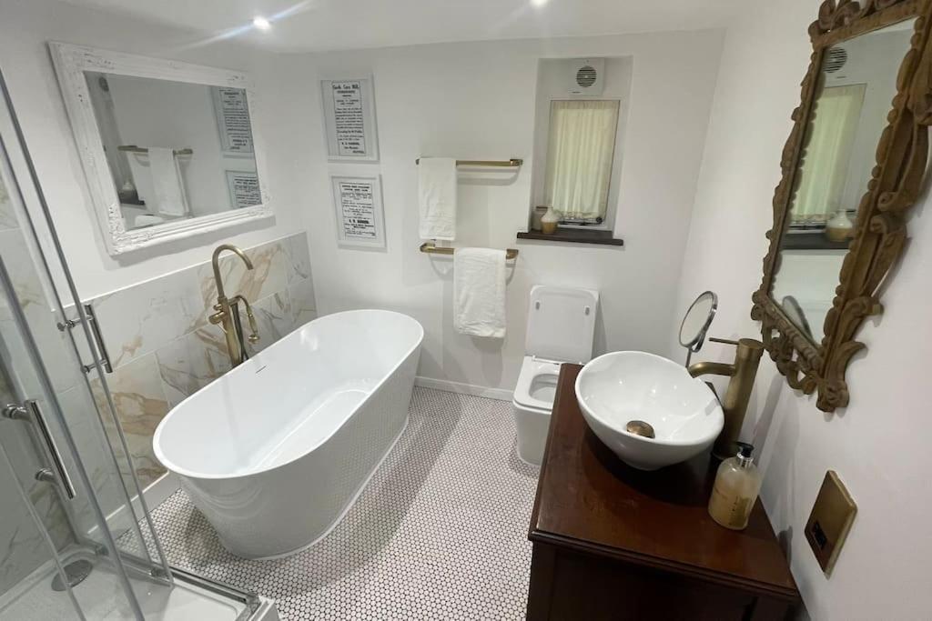 Former Corn Mill Cottage On The North Wales Coast Talacre エクステリア 写真